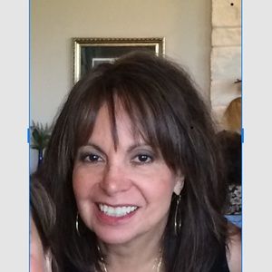 Meet your Posher, Yvette